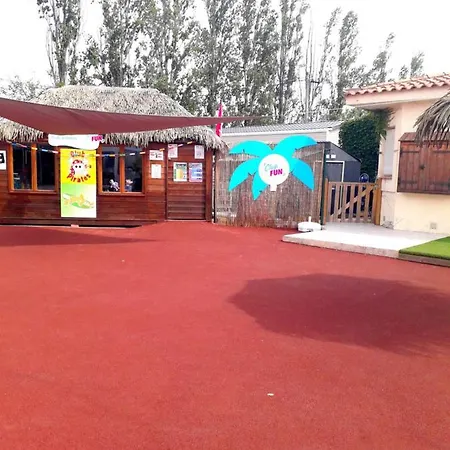Кемпинг Charmant Mobilhome - 2 Chambres - Camping 4 Etoiles 4*