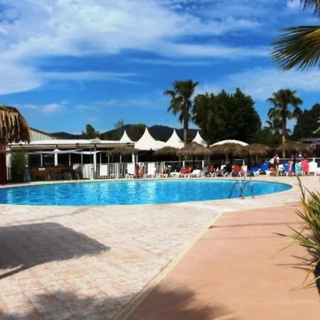 Кемпинг Charmant Mobilhome - 2 Chambres - Camping 4 Etoiles 4*